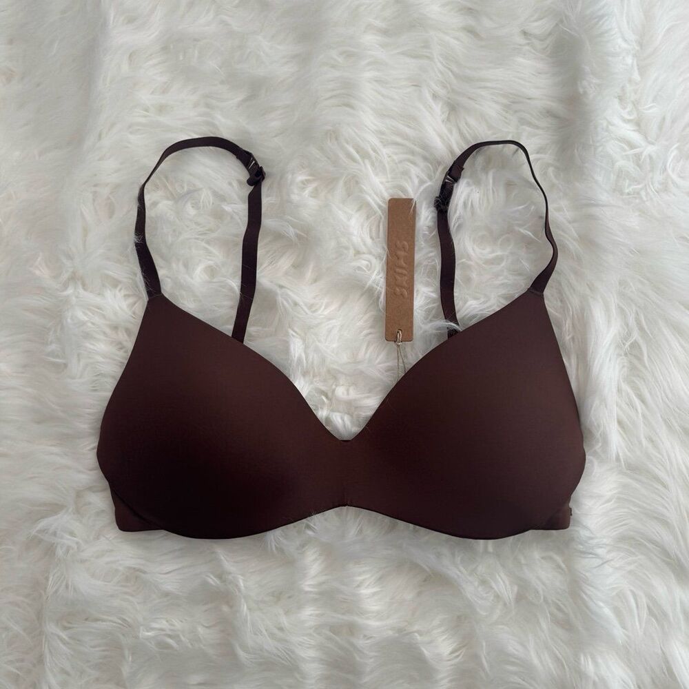 Skims Wireless Form Pushup Plunge Bra Cocoa Size 32C